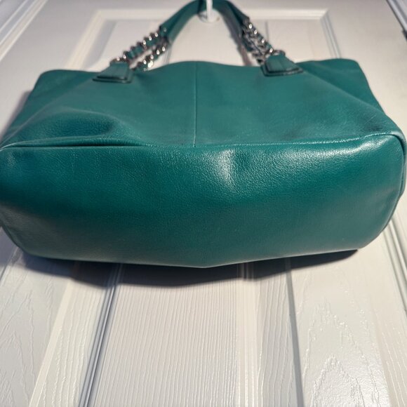 Coach Green Handbag in EUC - Picture 4 of 4